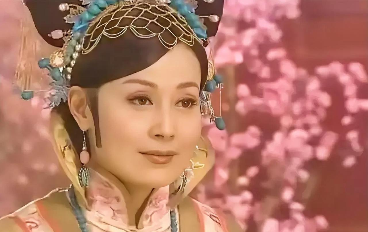 1710年，康熙忙完事，对太监说：“让德妃来侍寝吧”，太监一脸震惊提醒到：“皇上