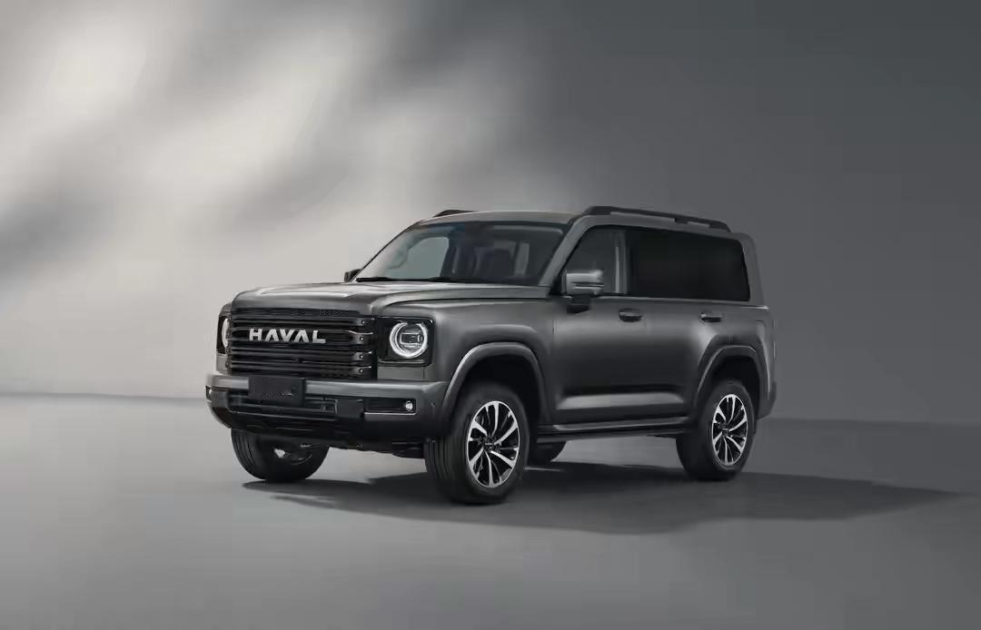 定位一家人的越野车，2.26款的哈佛h9正式上市了，定价依然是17.49万元起，