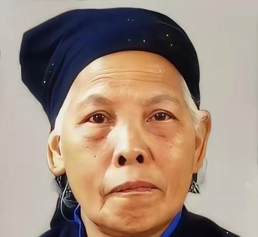 🌛隆美兰1947年出生在越南，后来嫁到广西龙州水口公社，成了当地的壮族女社