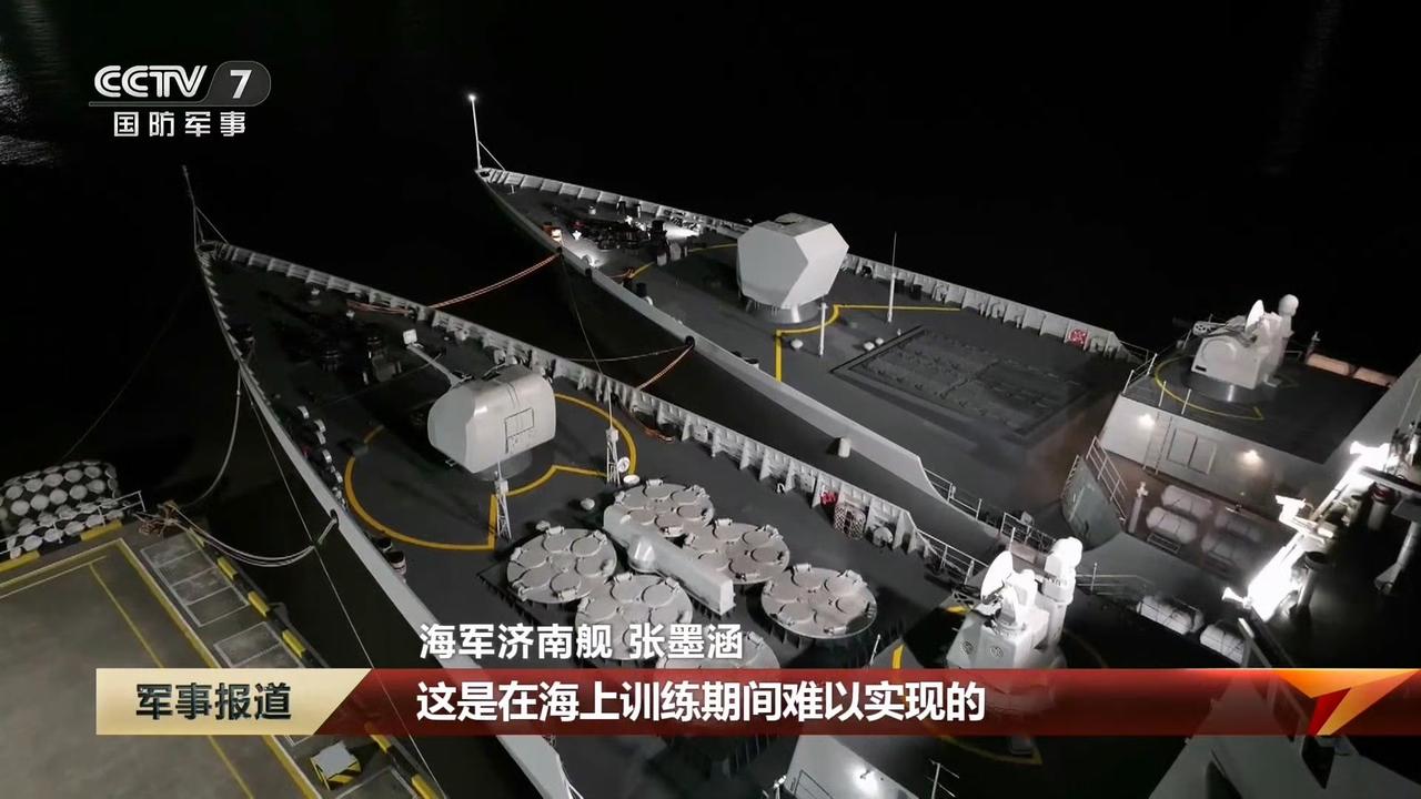 052C与052D舰艏对比​​​