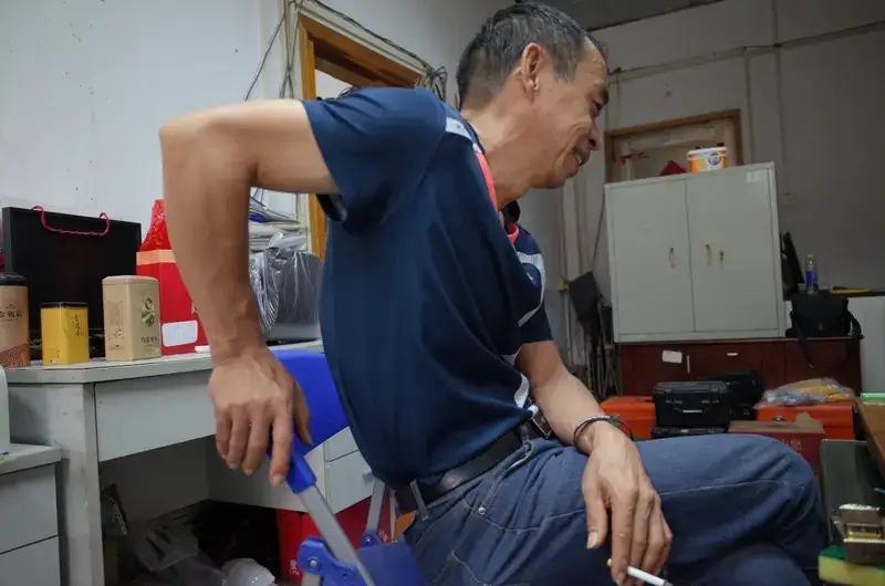 今天办公室的同事们都在讨论，如果和日本再次发生战争的话，大家将怎么来应对这一个情