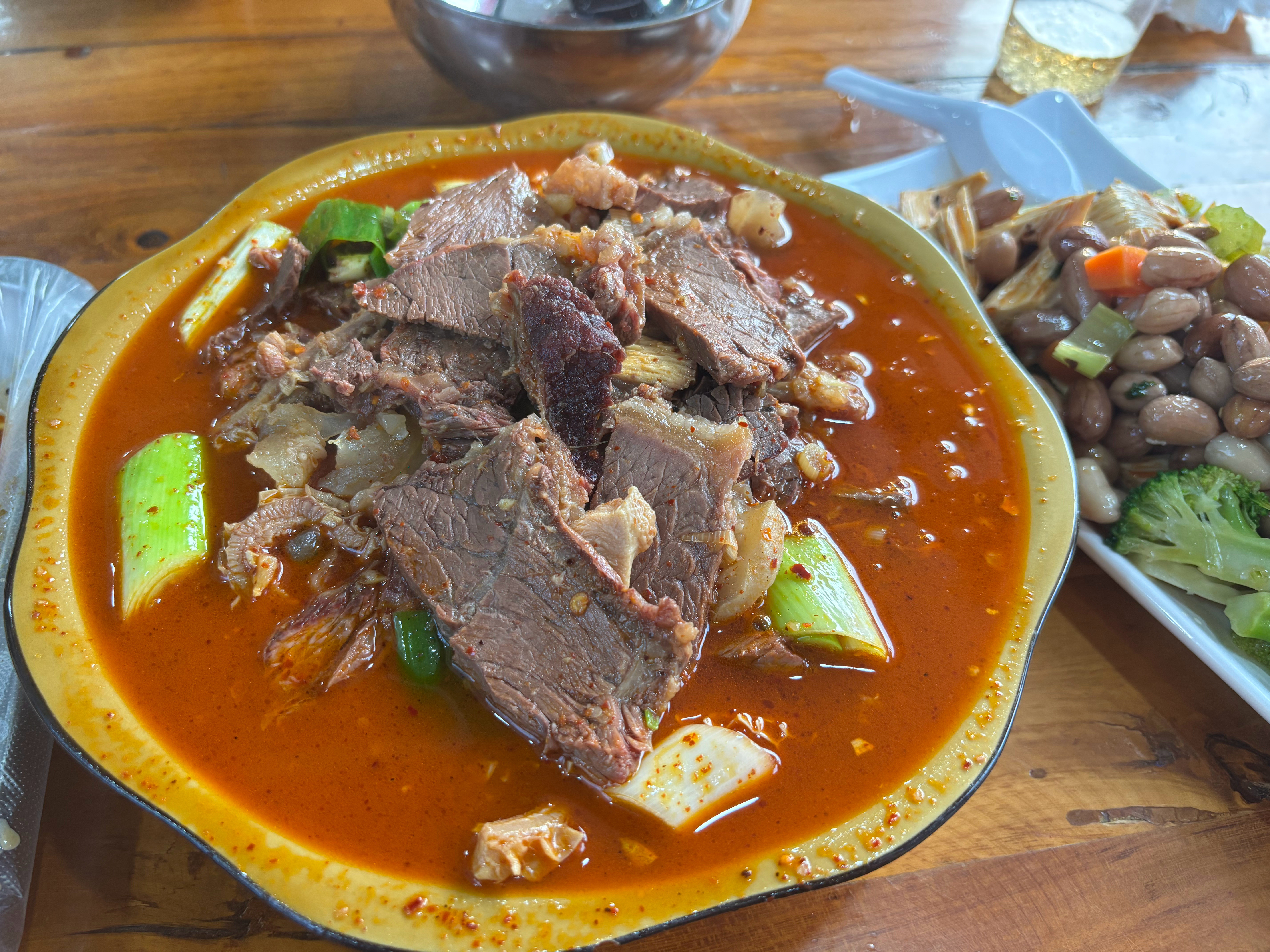 是的，酸牛肉的美味😋 ​​​