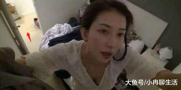 女神林志玲, 为何回到家中, 发现卧室中还有一人