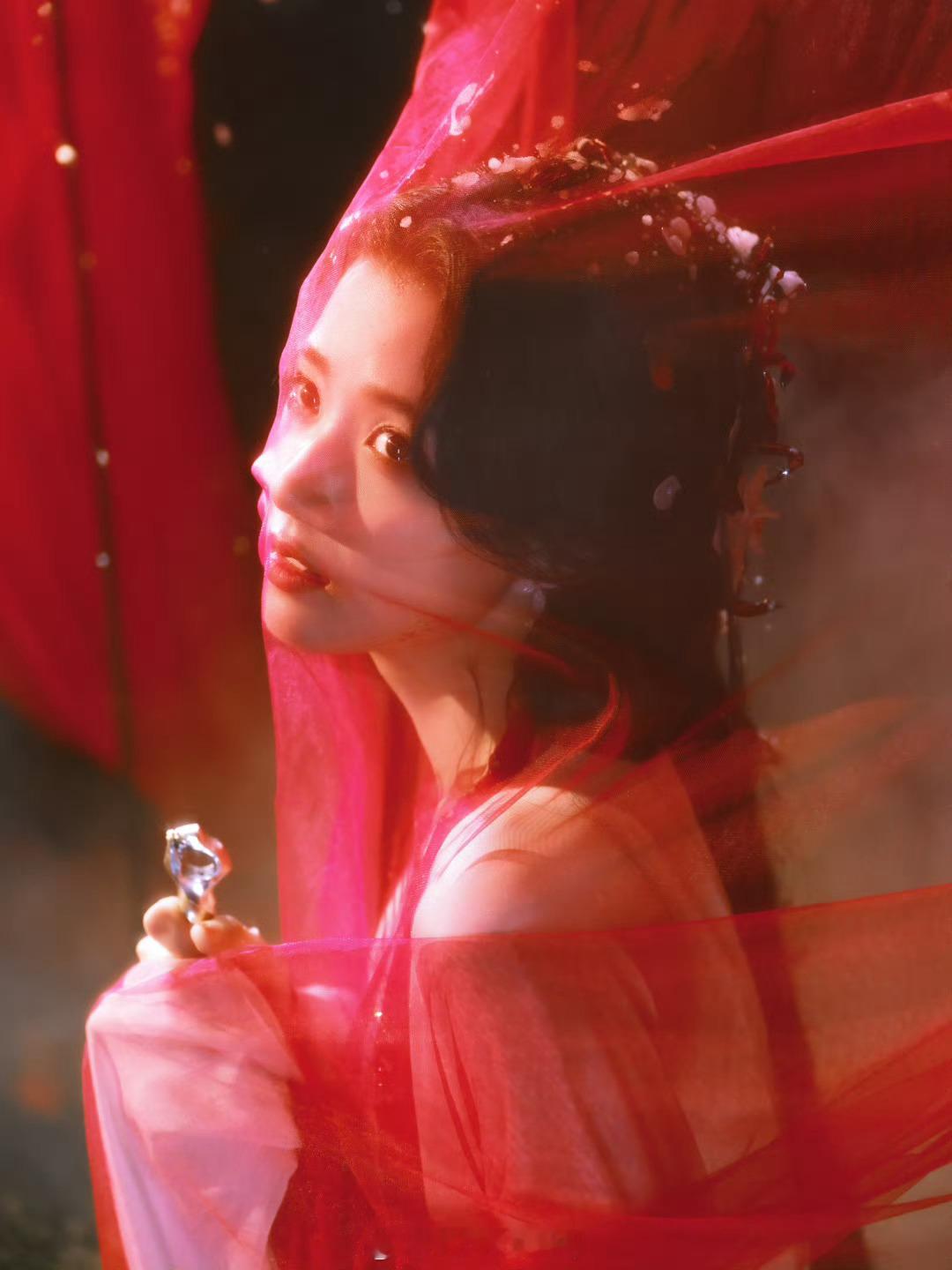 卢昱晓的明意好美😻​​​