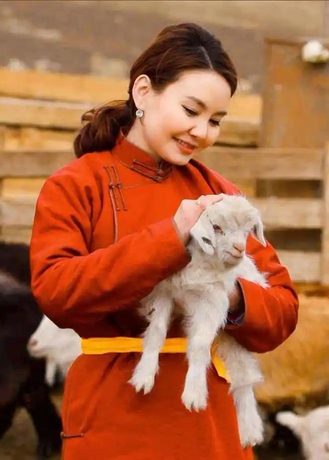 【蒙古人对中国不友好，原来都是媒体在瞎咧咧】多年来我们的邻居蒙古国人对我们一直