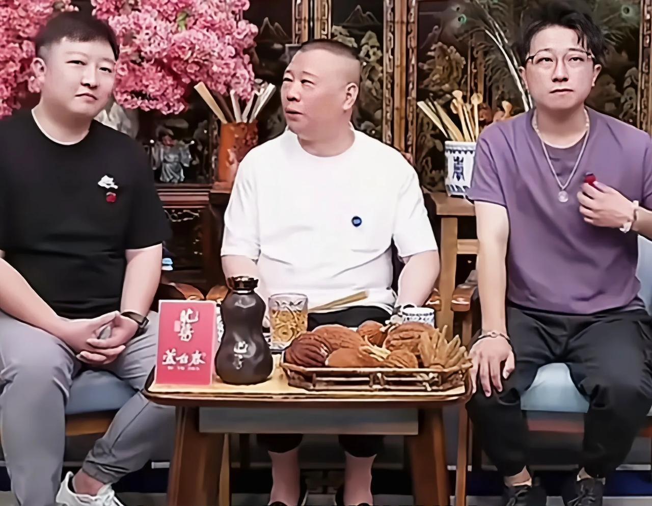 不出所料，岳云鹏演唱会成功，郭德纲利用直播间开始敲打张云雷了岳云鹏演唱会大获成