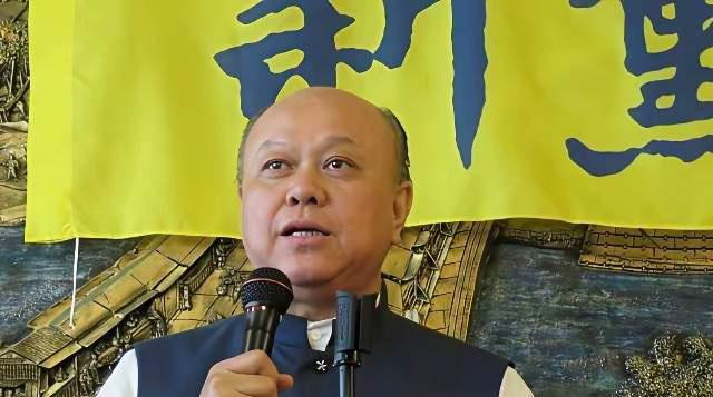 台湾问题如果一年年拖下去，等到台湾一台拥有大规模杀伤性武器，等到美西方国家驻军台