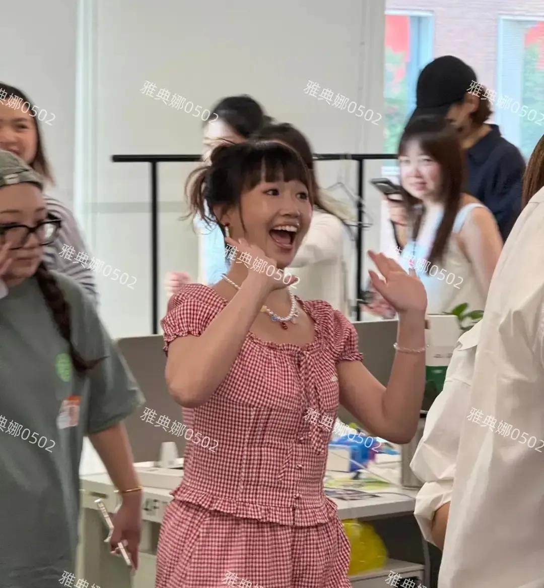 麦琳她现在怎么突然成了大明星了？本来就是一个歌手的妻子，一个因为参加了恋爱综艺