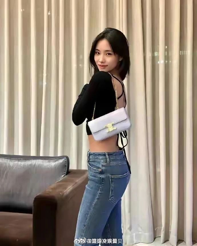 田亮女儿和小S二女儿年龄相仿，差距好大