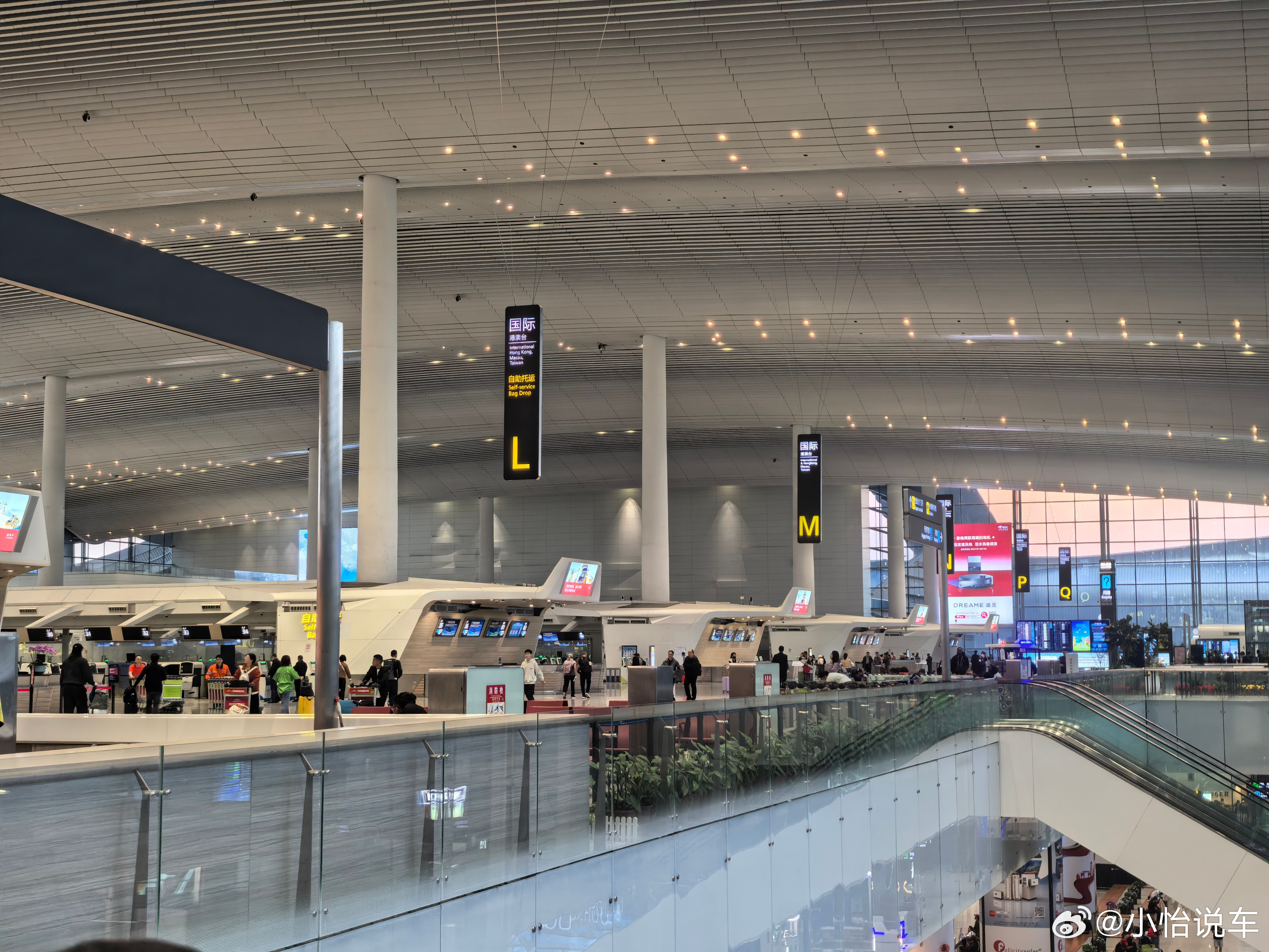 见过凌晨6点的广州，马不停蹄回杭州拍摄今天要拍一台很帅很运动的车，拥有超过1