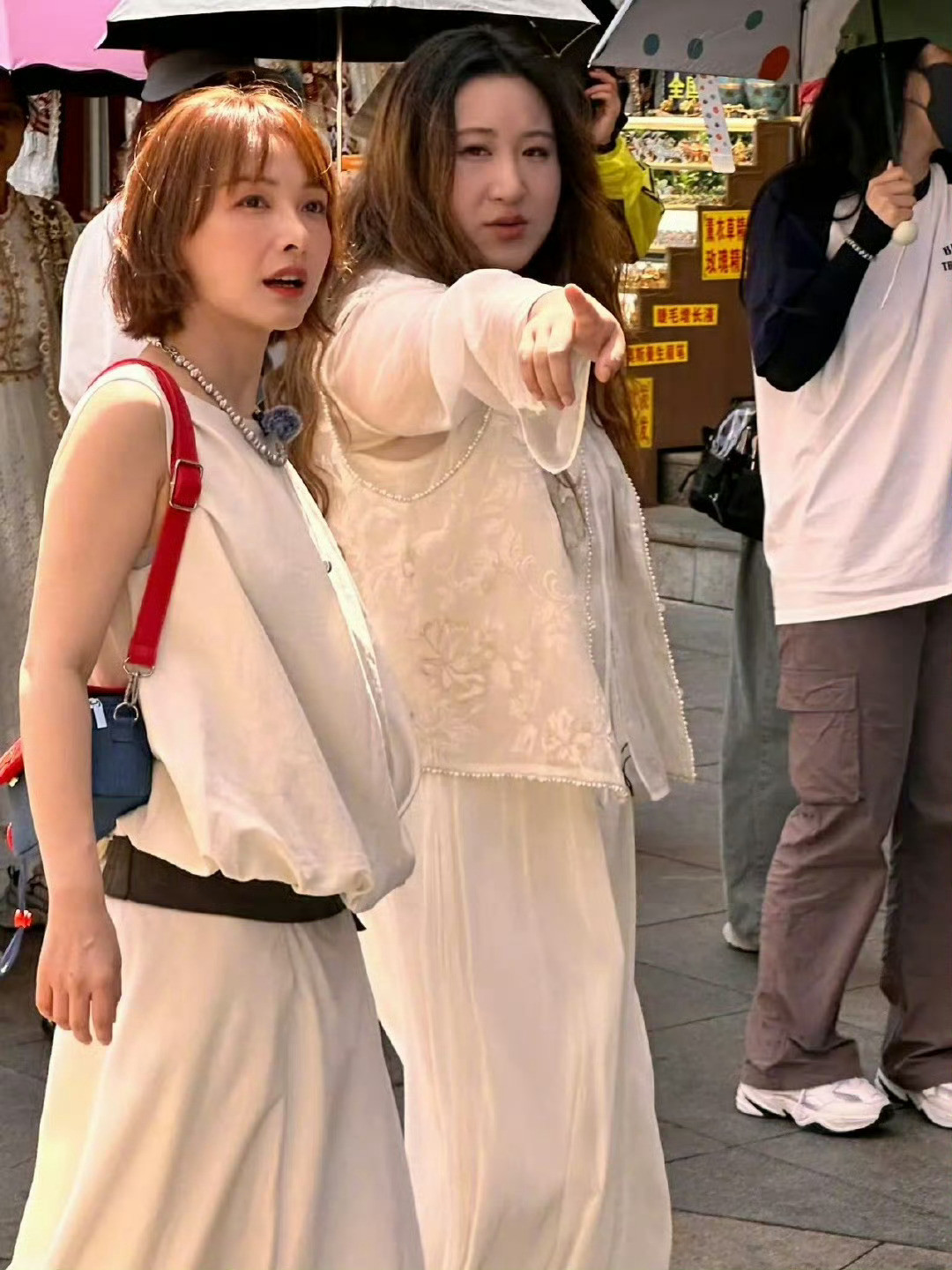 路人拍的吴昕，松弛漂亮​​​