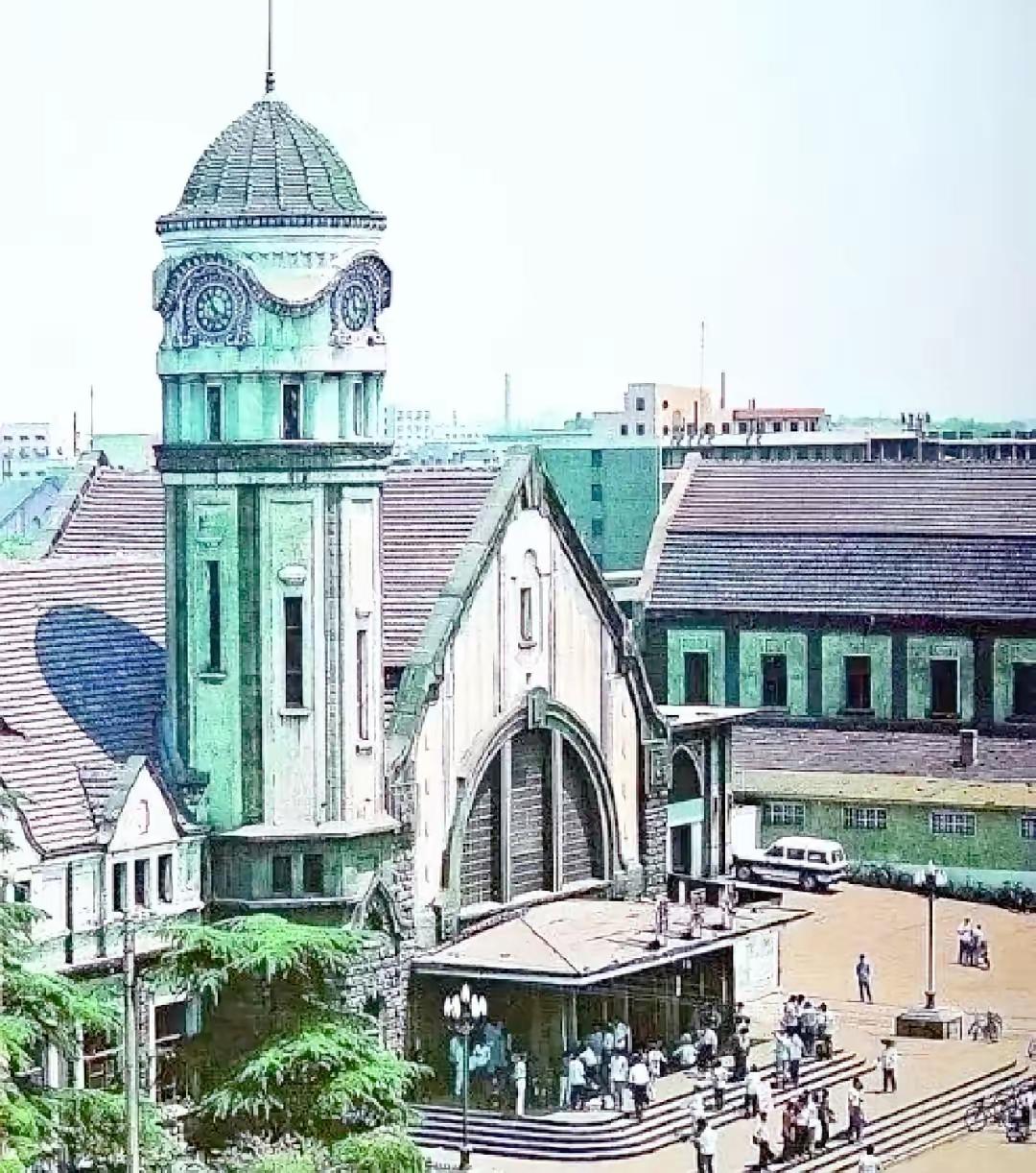 老济南火车站是殖民者的象征？其实错了，老济南火车站反而是反抗殖民的象征。还