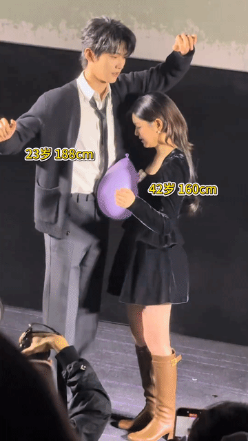 陈妍希凭实力hold住小19岁的周柯宇！两个人搭戏竟一点也不违和，陈妍希这发量，