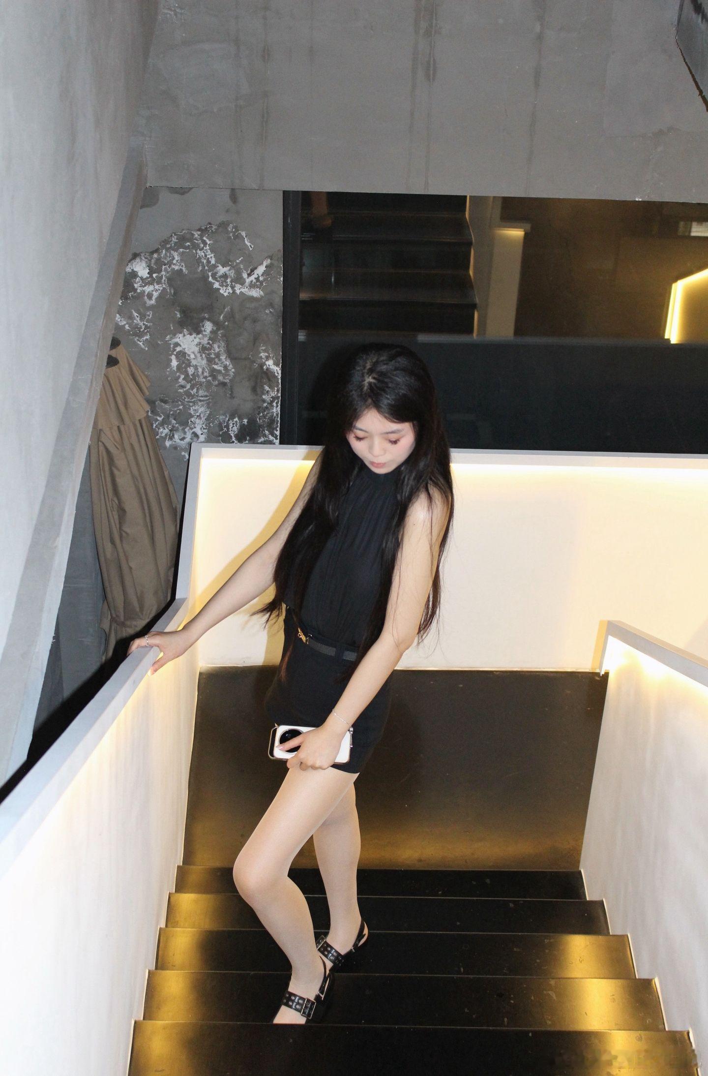 轻熟女神范儿成年女性美女