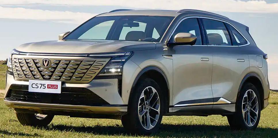 为什么现在还有人买燃油SUV？开过CS75PLUS就明白了现在聊车，满屏都