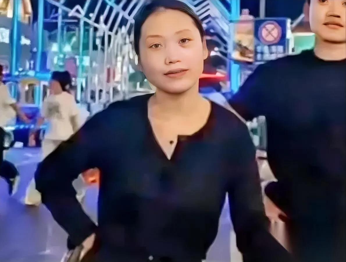 金毛的事结了，白小姐呢？当初要不是她那晚给金毛打那通电话，瑶瑶和金毛说不定还