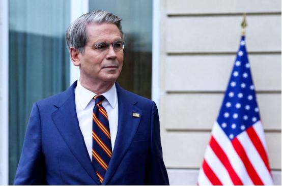 特朗普访华之前，美政府疯狂“造牌”，贝森特：已明确警告中国 先把退关税这事儿