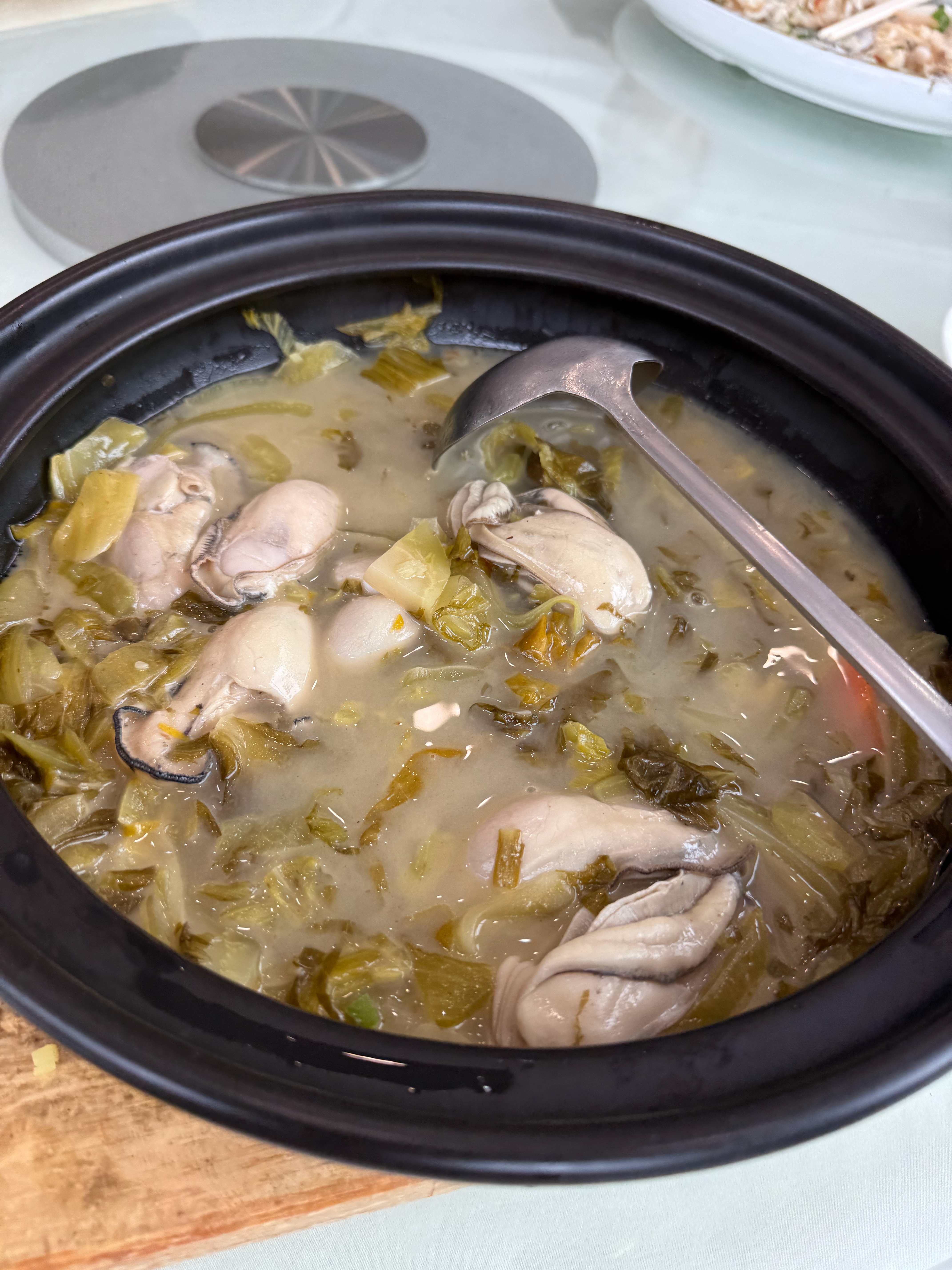 结束车展，简单补一补酸菜汤。