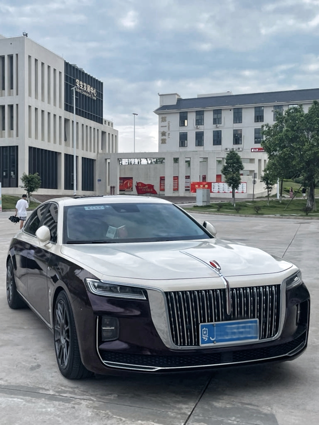 关于红旗3.0T版本四年真实用车感受我的车2021年4月初提车至今的一些小总