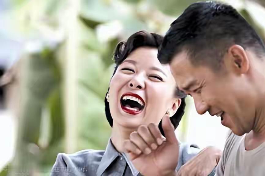 当时爱的轰轰烈烈，他俩为什么没有在一起？黄志忠和柯蓝都是我喜欢的演员，两个人演技