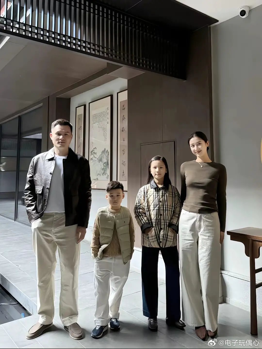 看看富人的老婆，才发现男人这该死的审美