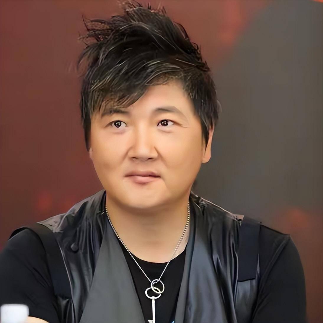 孙楠说自己在穷困潦倒的时候，是那英帮他走出了困境，连自己家里装修钱都是那英带他演
