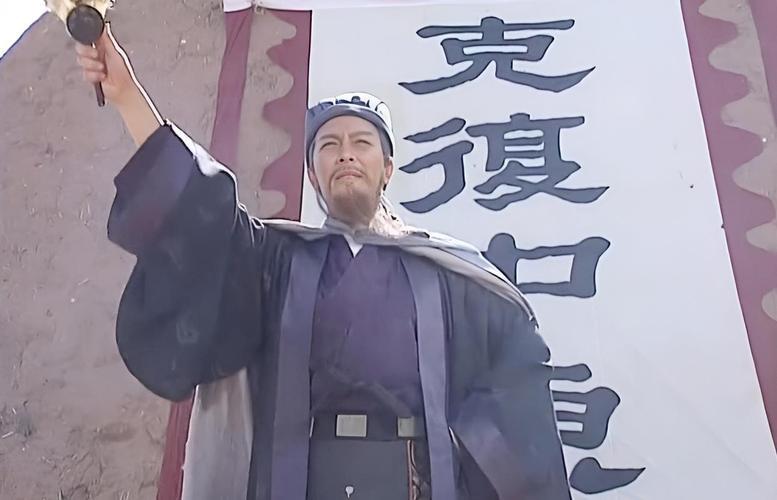 一万人，守一个山口，对面来的是五万精锐骑兵，领头的还是三国后期第一猛将张郃。换你