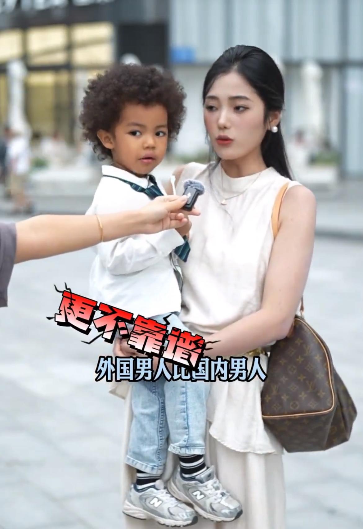 成都妹子在广州认识一个黑人闪婚，生了孩子，结果发现比国内男人还不靠谱，结婚后就出