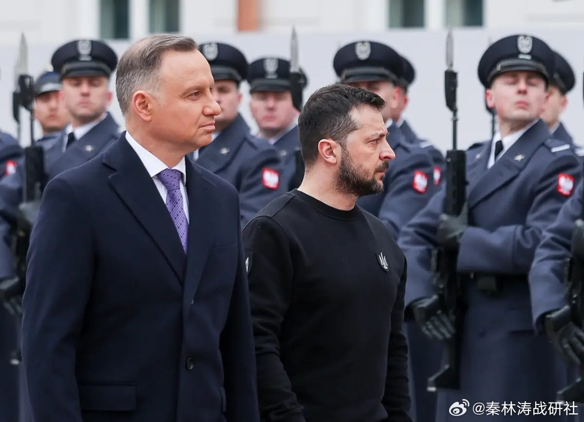 波兰人为啥对俄罗斯恨得牙痒痒？波兰有句老话说得特扎心：“被德国人占了，顶多就是丢