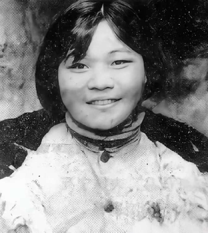 1987年，77岁高龄的彭德怀元帅原配妻子刘坤模，不顾年岁已高、路途劳顿，专程从