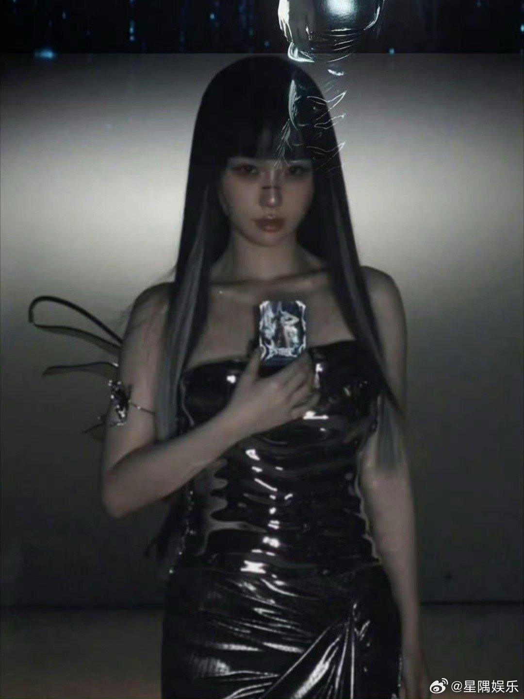 赵露思虞书欣还有过同款造型，大家更喜欢谁