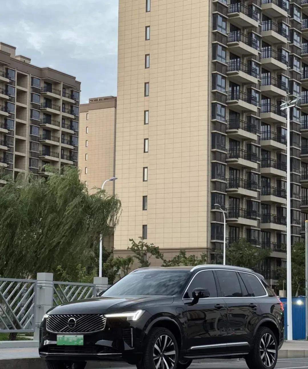 BBA优惠也很大，为啥还买沃尔沃全新XC90？这是我买了全新XC90后朋友对我