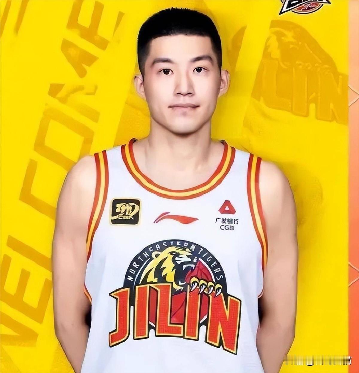 赵率舟十一场比赛只打了九场，最近连大名单都进不去了。从辽宁过来的时候，多少人等