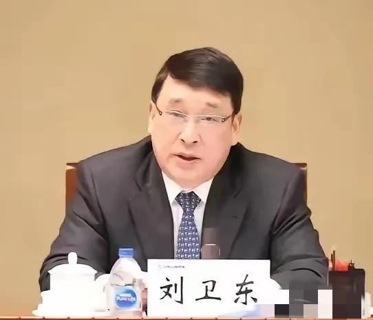 恒大欠了足足两万亿，顶多算个“巨大”；可到了兵器集团刘卫东这里，中纪委直接给定