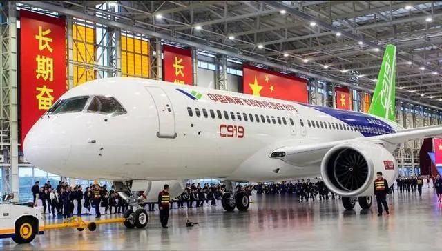 国产大飞机再扩容！C919落户长沙春运就能坐它出行2025年12月31日