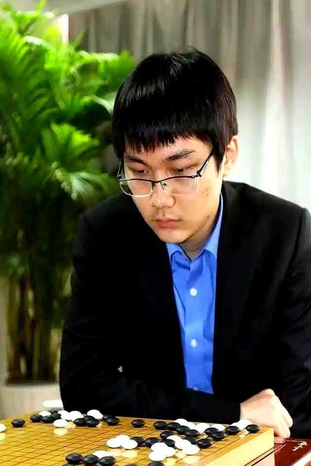 33岁的朴廷桓，在“天才速朽”的围棋界，亲手埋葬了那个30岁必衰退的铁律。