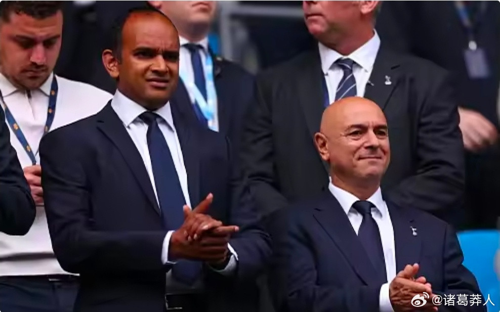 电讯报：热刺CEO进行内部审查后，将困境归咎于前主席列维据《电讯报》报道，热刺C