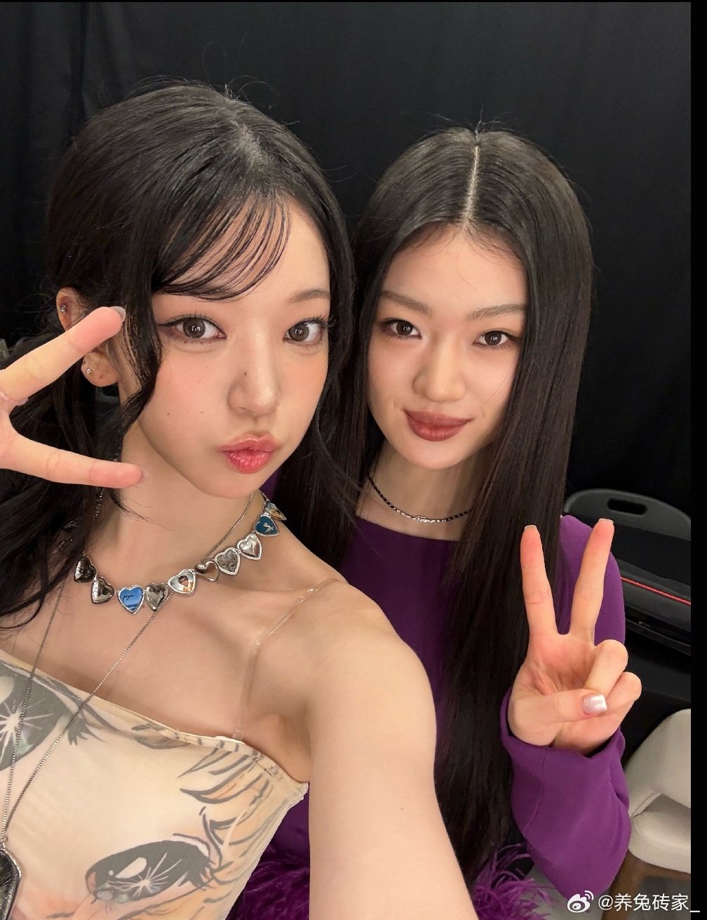 看到美女嘴角都压不住了😡​