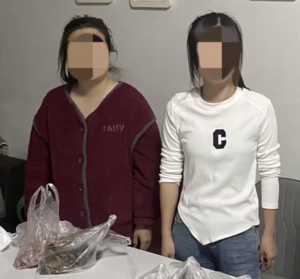 山东济南，两位女生花费88元去吃自助，硬生生从中午吃到晚上，周围的客人走了一波又