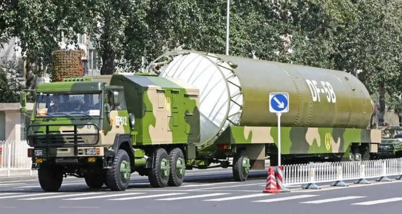 为什么把几十年前东风-5拉出来亮数据？东风-5具备搭载氢弹头的能力，其弹头当量在