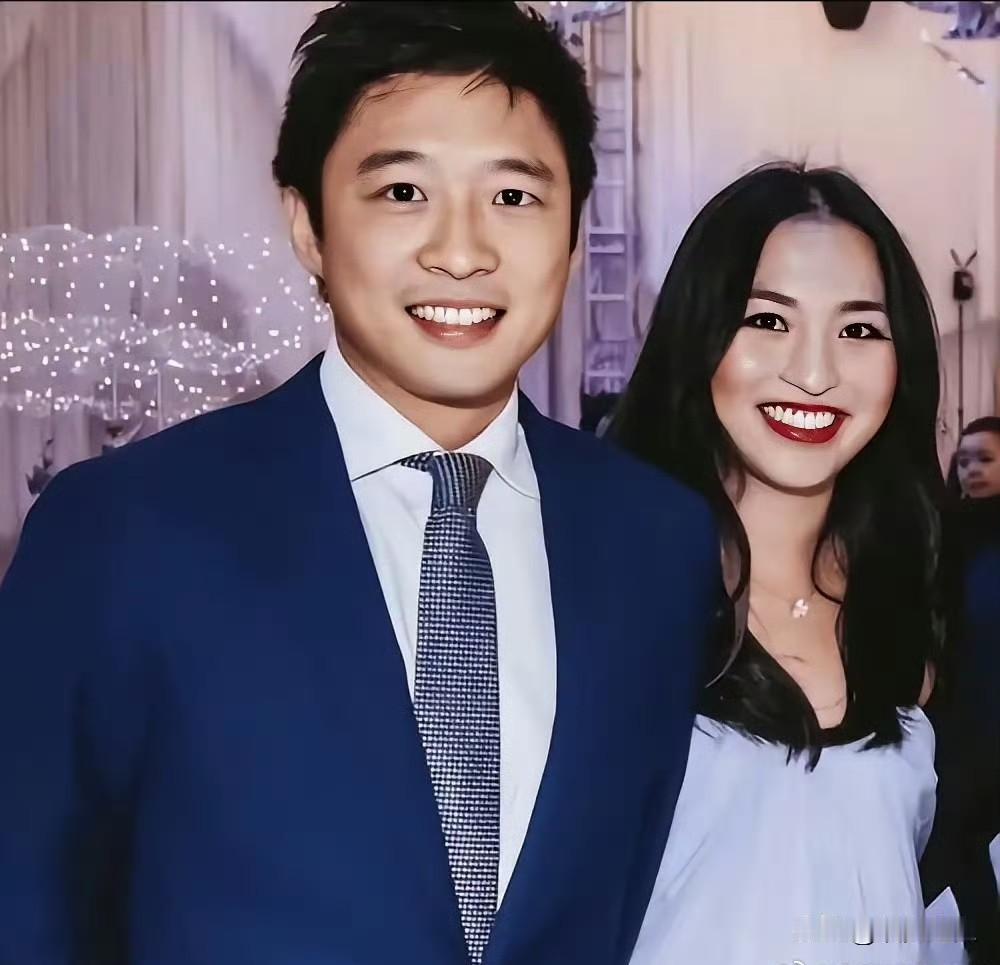 霍启山历任对象都是娱乐圈大美女，章子怡、中欧模特、何超莲，个个颜值能打！看他的感