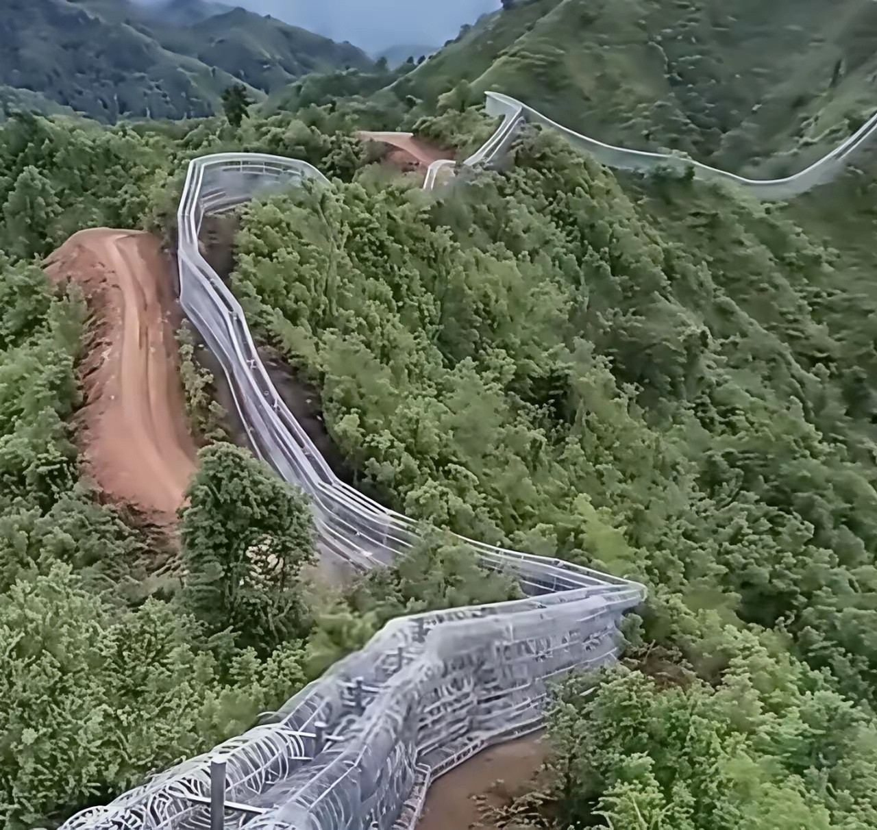 泰山，别让刀片毁了千年气度