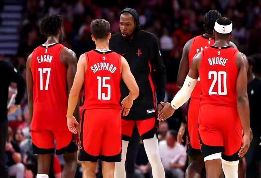 火箭探花谢泼德11月28传来俩好消息，太提气了！第一，效率碾压上赛季范乔丹，