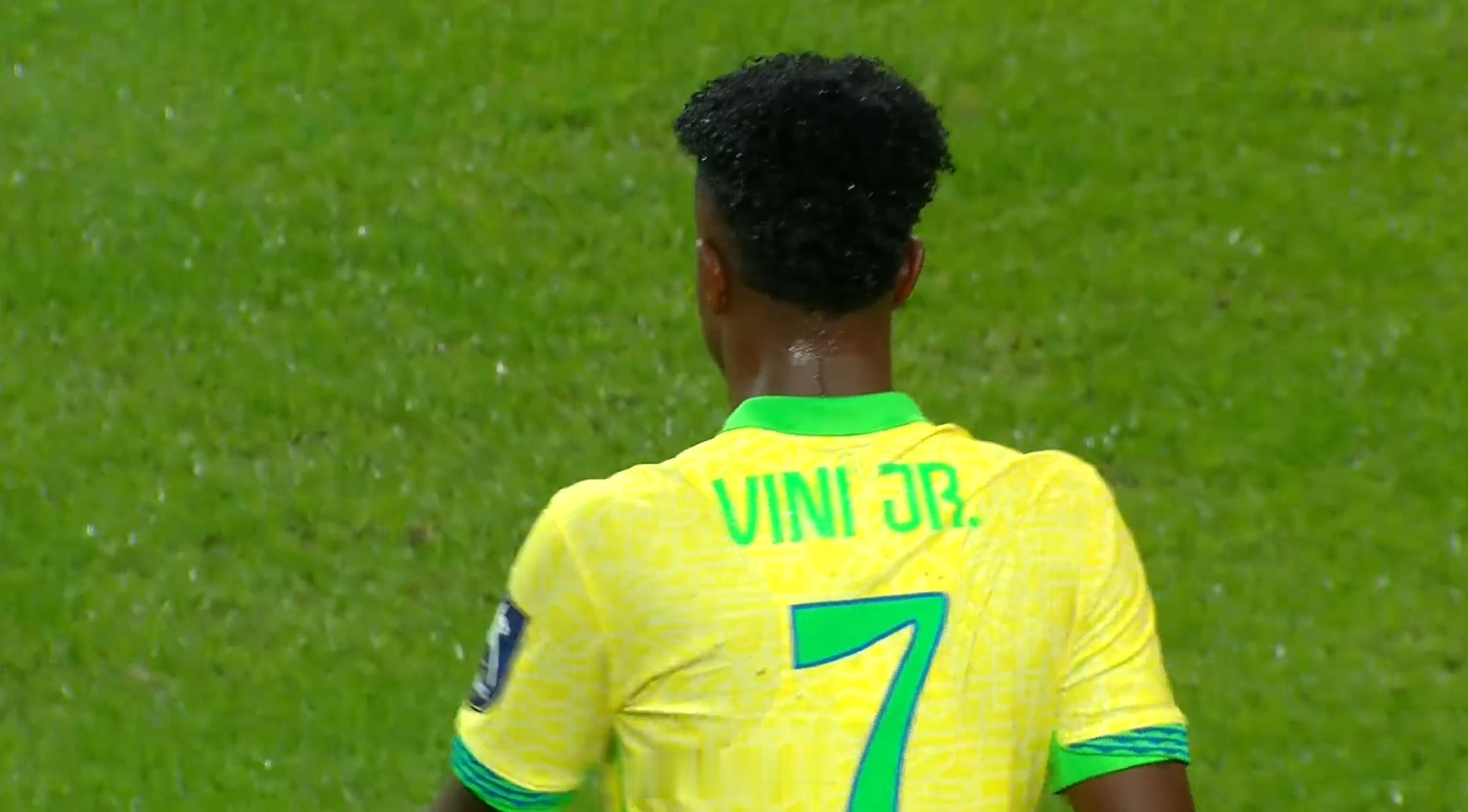 韩国vs巴西孙哥拼的脖子通红[doge]巴西🇧🇷已经4比0韩国了，罗德里戈和