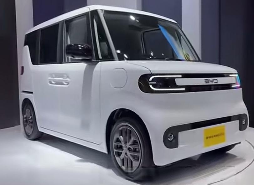 中国汽车出口量，首次突破700万辆2025年，中国汽车出口量首次突破700万