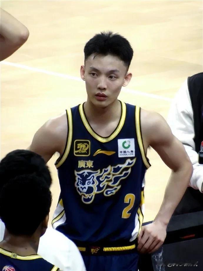 折腾了整个CBA休赛期的萨姆纳转会事件，居然还没落幕[捂脸哭][捂脸哭][捂脸哭]C