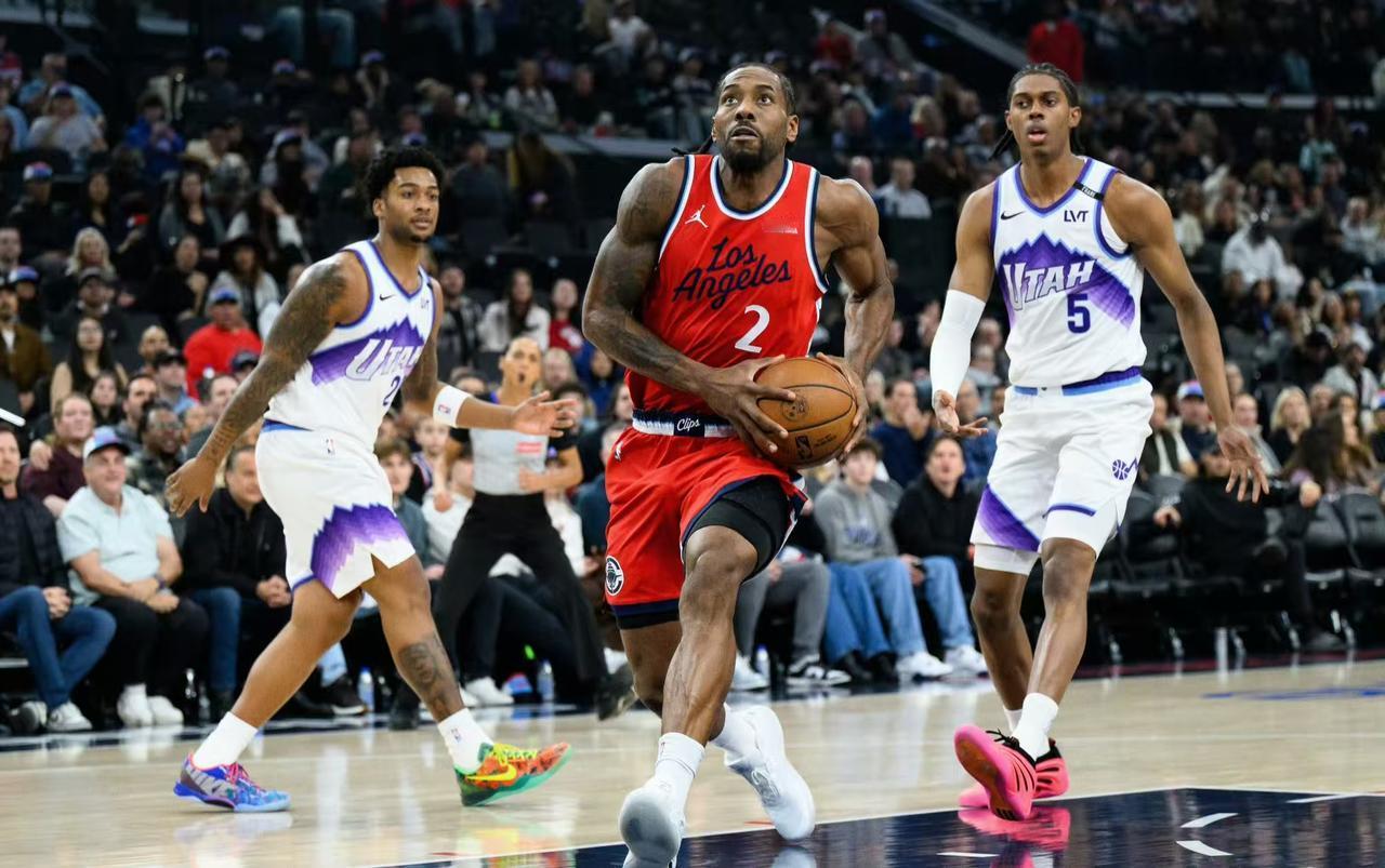 拒绝逆转！快船击败爵士豪取6连胜：1人满分，3人及格，1人拉胯。马卡、乔治缺阵