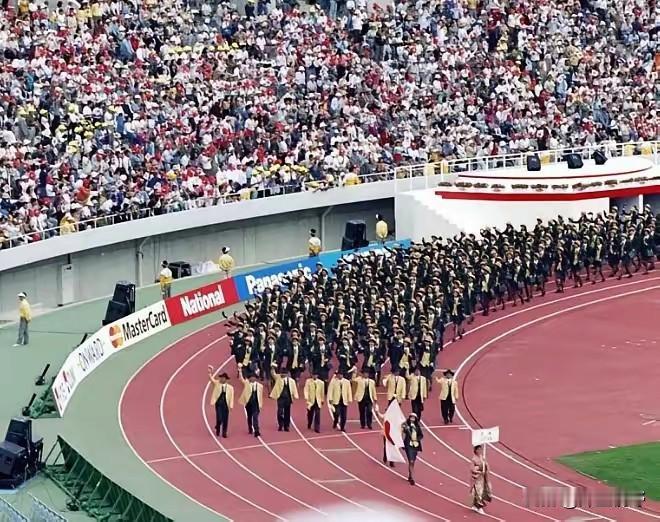 日本这次真的玩得太绝了！名古屋亚运会还没开打，中国代表团就已经在赛场外被"精准打