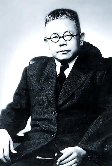 1945年，国民党6位参政员访问延安，见满墙锦旗众人皆感慨，没想到却有一人当面暗