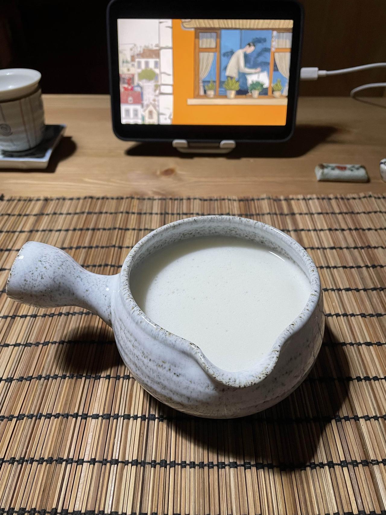 放假第一天，呆在家里，实在是太舒服了！早上睡个自然醒，起来先收拾房间的卫生，